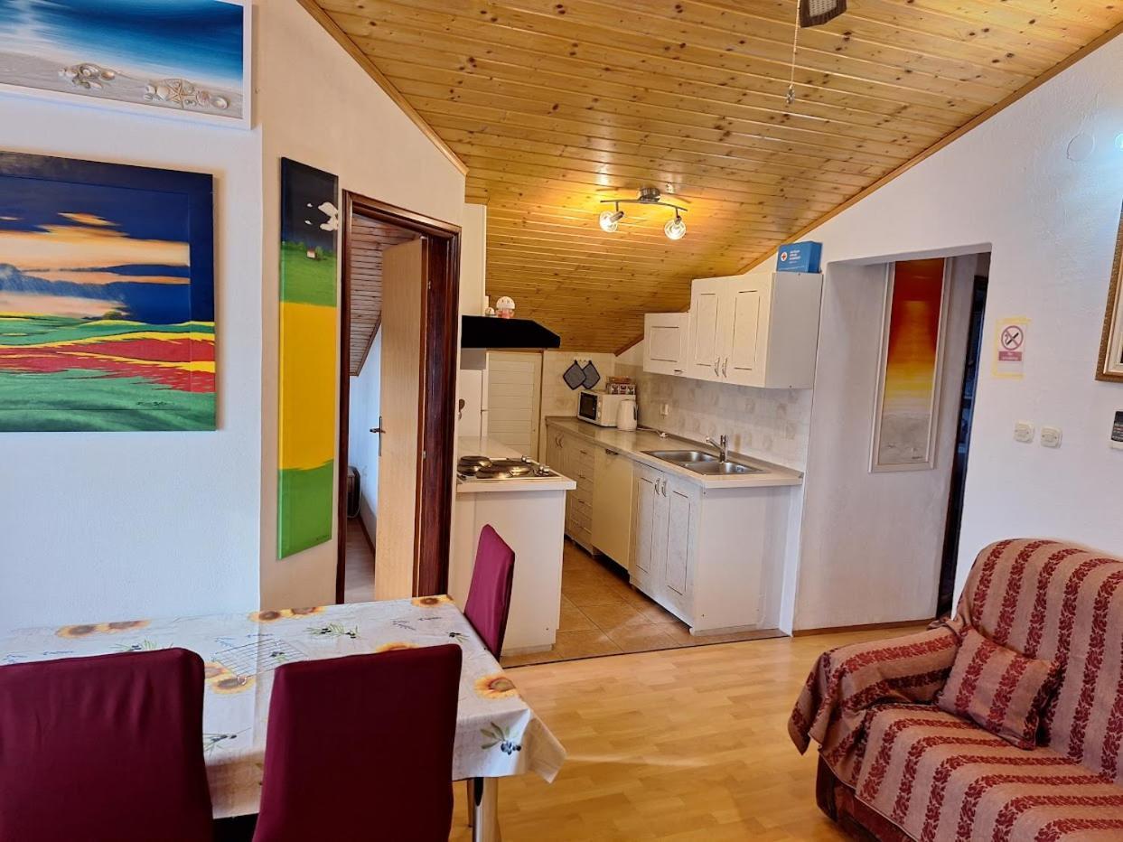 רוביני Apartments Alex מראה חיצוני תמונה