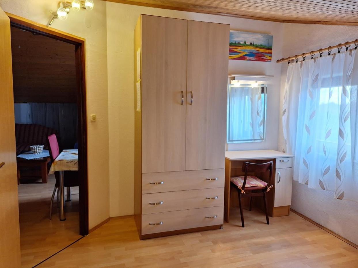 רוביני Apartments Alex מראה חיצוני תמונה