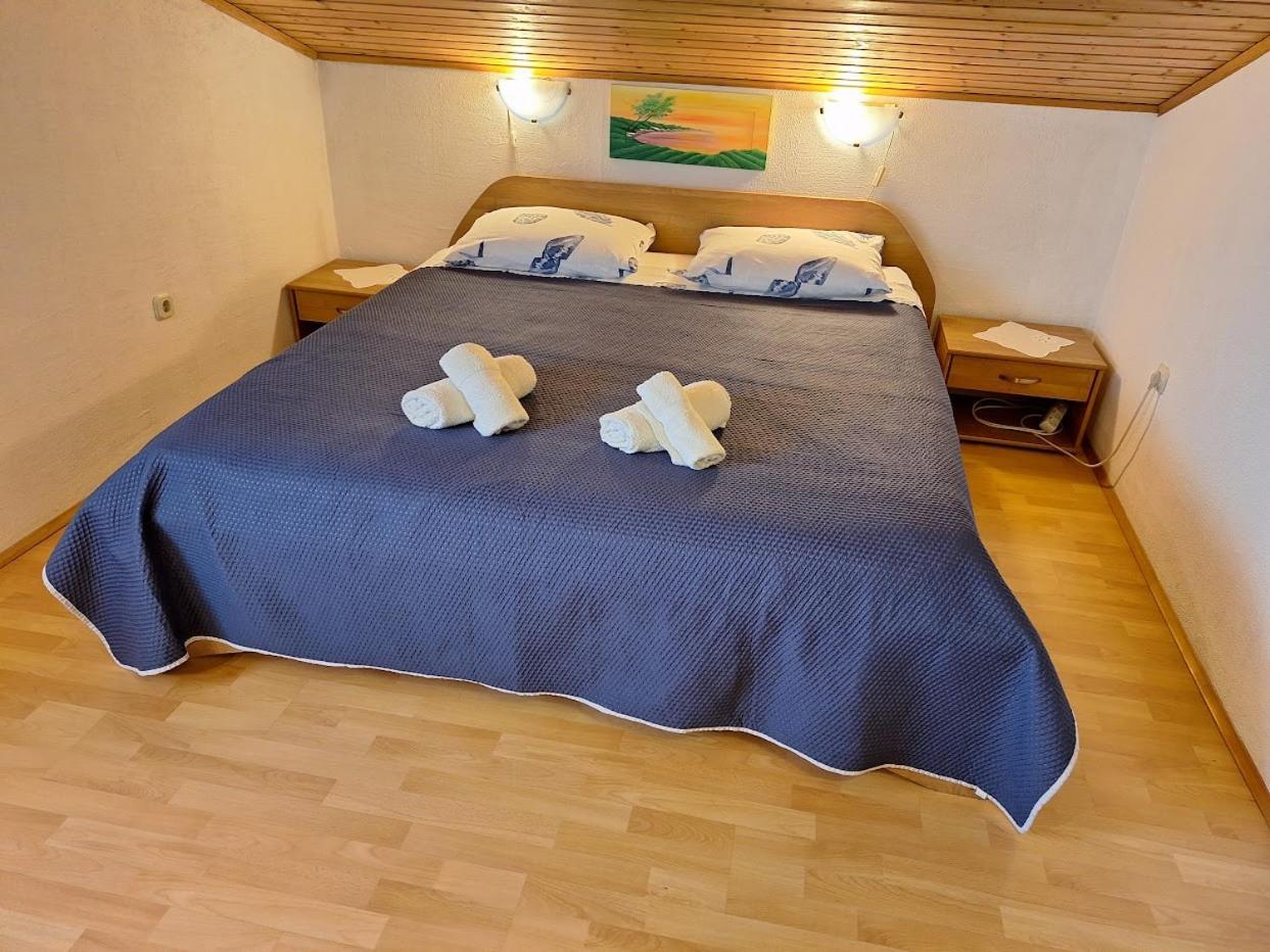 רוביני Apartments Alex מראה חיצוני תמונה