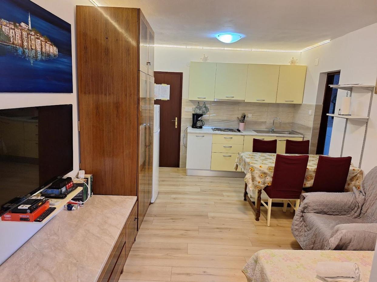 רוביני Apartments Alex חדר תמונה